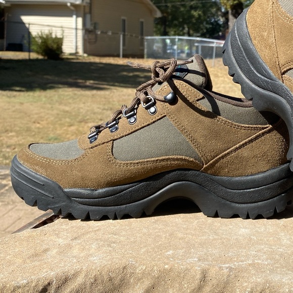 🥾📜US 8.5-VASQUE Hiking Shoes Women’s Brown/Nubuck LTR/Arch/V-Lug Treads 🔥NWOT🔥 - Picture 9 of 12
